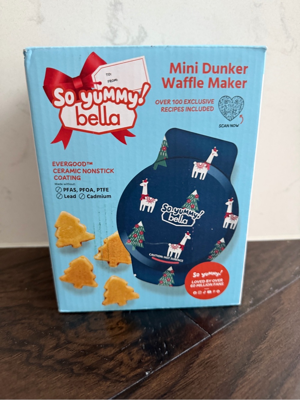 So yummy Bella Mini Dunker Waffle Maker holiday Christmas tree shape